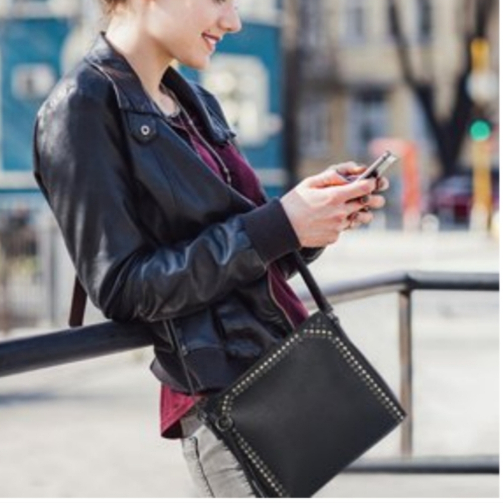 SeOsto Black Crossbody NEW - Picture 2 of 8